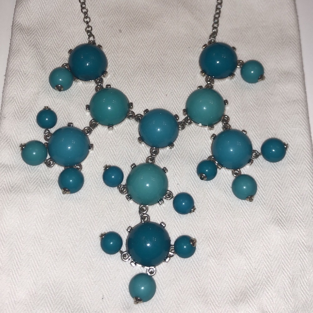 Francesca’s bubble necklace